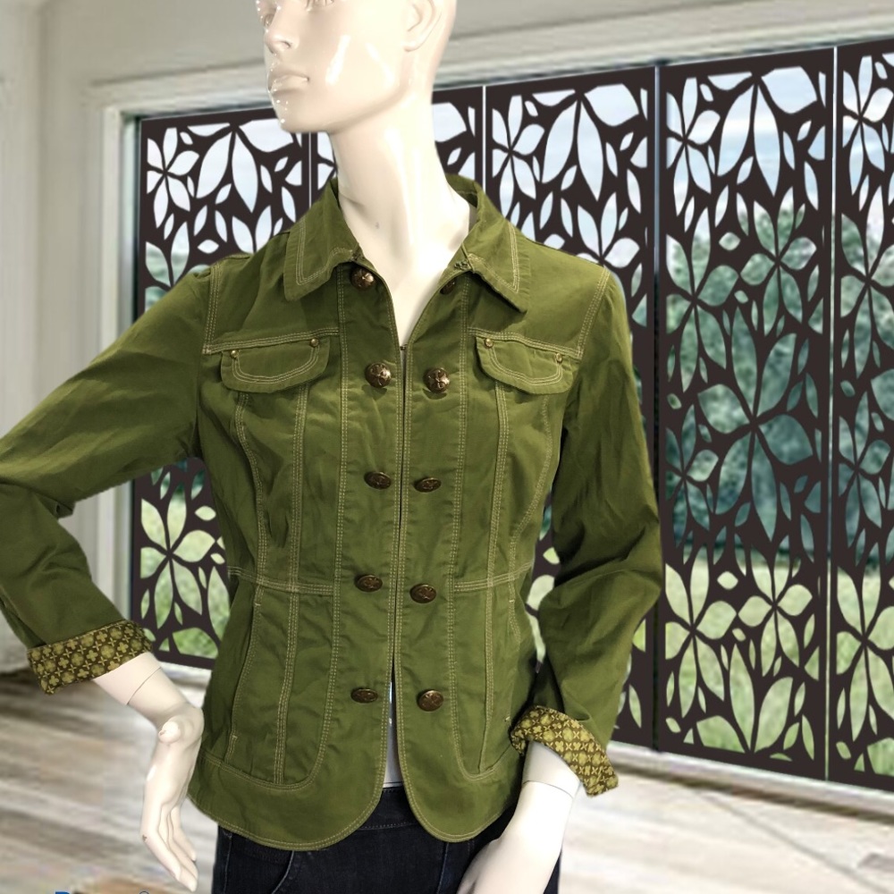 Tria Jacket